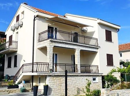 Vila Beleca Krk - Apartments Rest & Sea Krk Town Eksteriør bilde