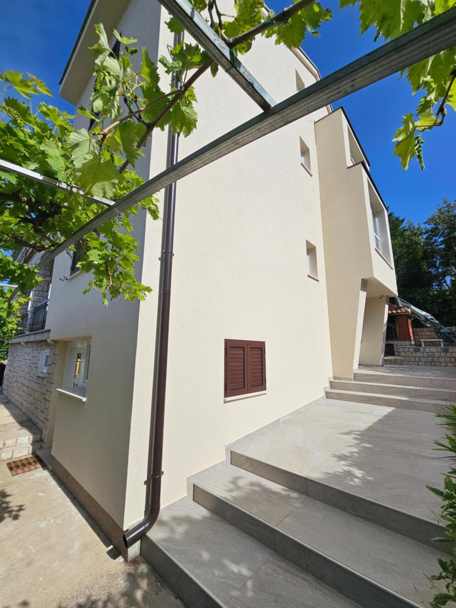 Vila Beleca Krk - Apartments Rest & Sea Krk Town Eksteriør bilde